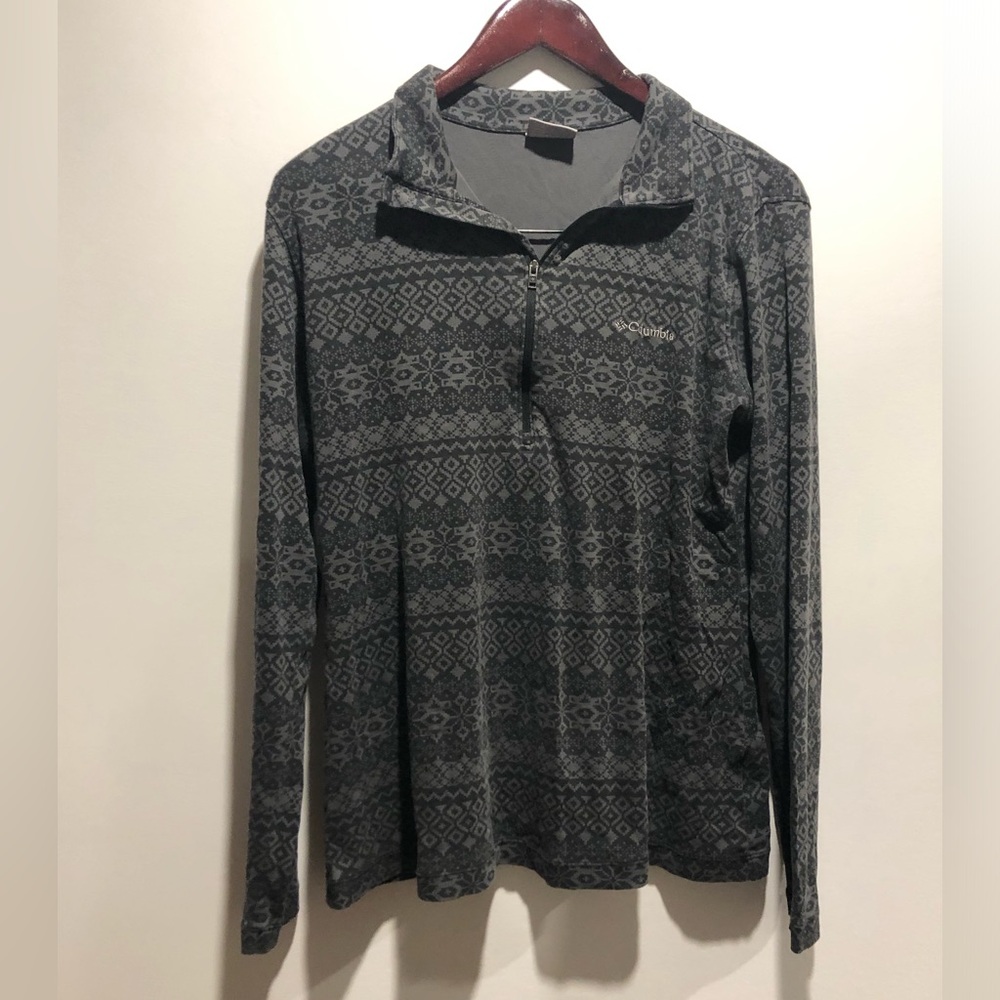 Columbia quarter zip sweater